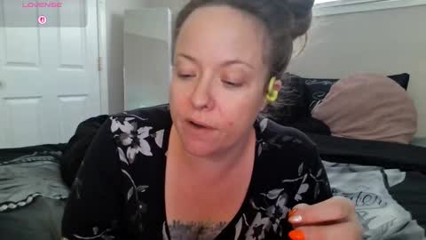 Juli Monroe online show from October 19, 4:09 pm