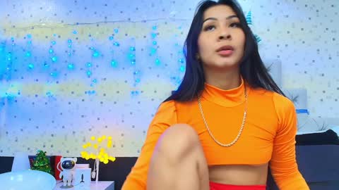 Julieta Reyes   online show from January 2, 11:41 am