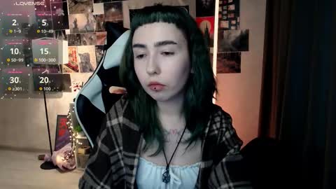 Baroness Von Cringe online show from October 15, 3:36 pm