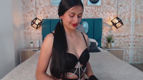 Julietha  online show from December 16, 8:58 pm