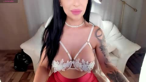 julya online show from May 23, 9:35 pm