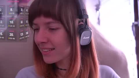 Snapshot of just_busking chatting on September 27, 7:37 am Julia online show from September 27, 7:37 am