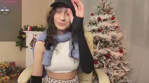 Snapshot of just_call_me_jess chatting on December 28, 9:31 am Jessica I will be here on Tuesday November 26th online show from December 28, 9:31 am
