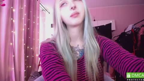 justmeowgirl online show from May 16, 7:00 am
