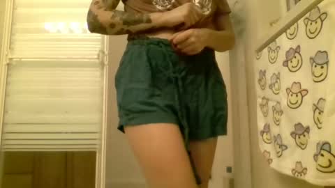 Sloan online show from December 21, 3:00 am