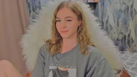 Juxsy online show from November 29, 5:06 pm