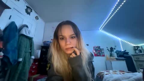 kacikush online show from February 21, 11:33 am