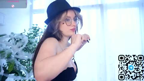 Tate online show from October 31, 7:23 am