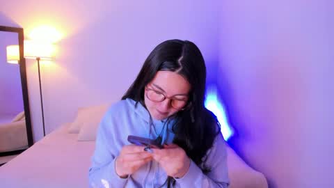 ChloeIndependient model online show from March 1, 9:09 am