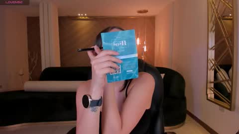 Kaia Ferreira online show from October 22, 1:05 pm