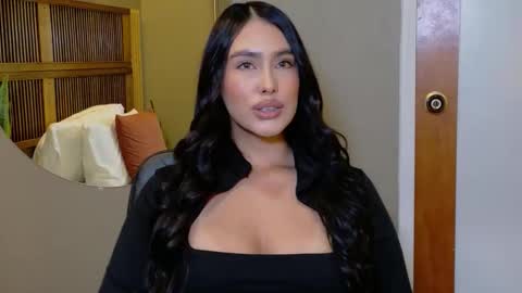 kaiawhite online show from December 16, 10:04 pm