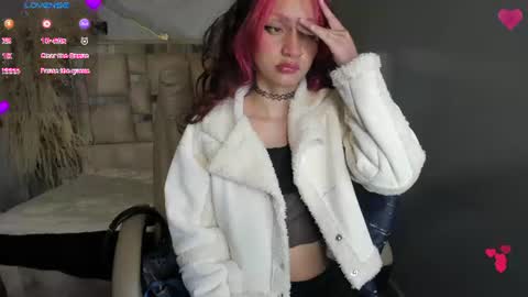 Kailani online show from June 30, 1:32 pm
