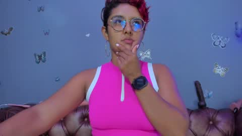 kaira_mosse_ online show from May 6, 10:52 am