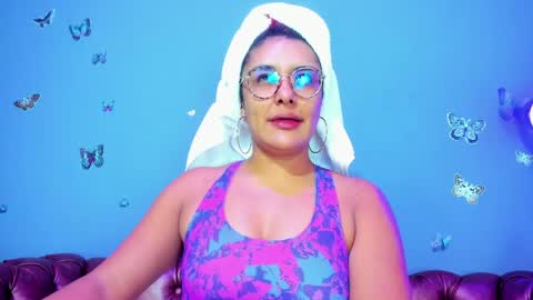 kaira_mosse_ online show from May 10, 11:34 am
