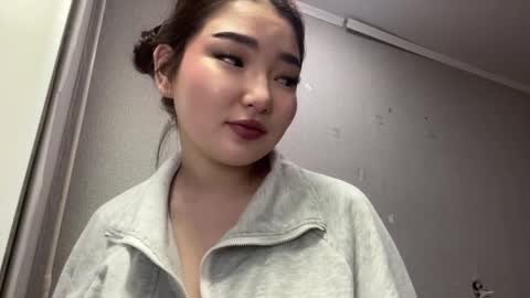 Sakura online show from April 1, 3:31 pm