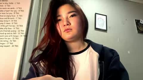 Sakura online show from May 28, 3:10 pm