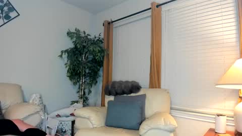 Snapshot of kaliii_jones chatting on February 20, 1:25 am Kaliii jones online show from February 20, 1:25 am