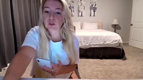 Snapshot of kaliii_jones chatting on September 20, 5:06 am Kaliii jones online show from September 20, 5:06 am