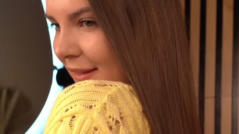 Please call me Kalisa online show from January 18, 8:05 pm