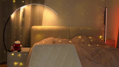 Please call me Kalisa online show from December 17, 5:26 pm