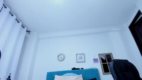 Kamilalopez online show from May 20, 1:57 am