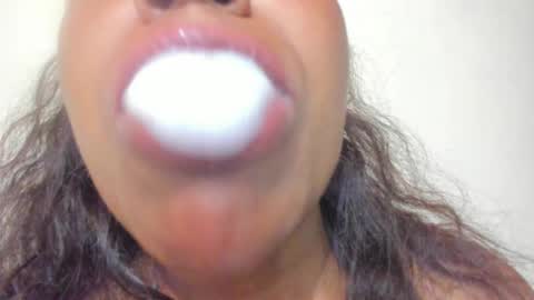 Snapshot of kamariafyre chatting on March 7, 9:40 am Kamaria Fyre online show from March 7, 9:40 am