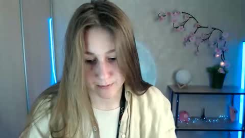 kamilla_love_ online show from May 20, 12:02 pm