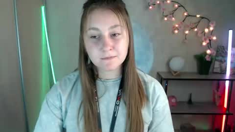 kamilla_love_ online show from May 23, 1:42 pm