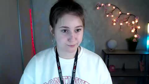 kamilla_love_ online show from May 7, 2:21 pm