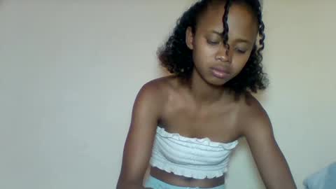 kamillah69 online show from January 7, 8:07 am