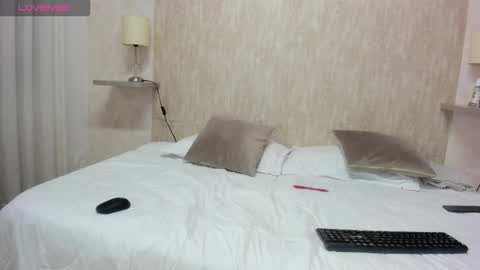 kan_520 online show from September 11, 3:18 am