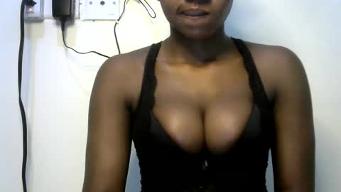 kandi640 online show from February 15, 10:31 pm