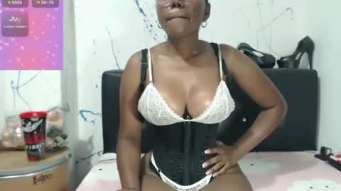 Paola online show from May 23, 11:58 pm
