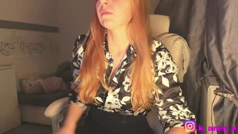 Snapshot of karen0092 chatting on December 2, 6:41 pm karen0092 online show from December 2, 6:41 pm