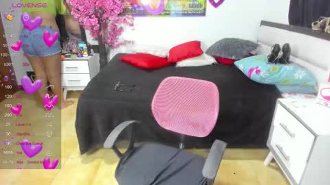 Karen online show from December 21, 6:06 am