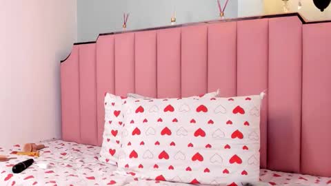 Karen online show from November 22, 1:36 pm