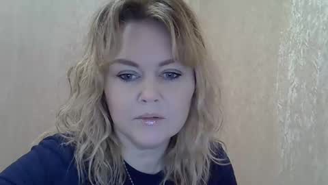 karennelsonx online show from December 5, 2:44 pm