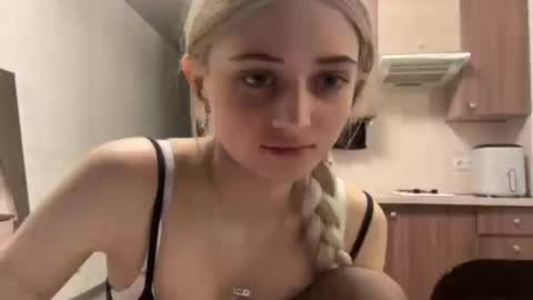 May online show from May 11, 4:04 pm