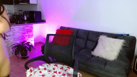 karime lee online show from May 15, 11:40 pm