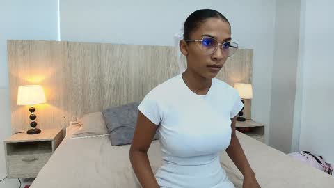 Karina Calderon online show from April 8, 11:34 am