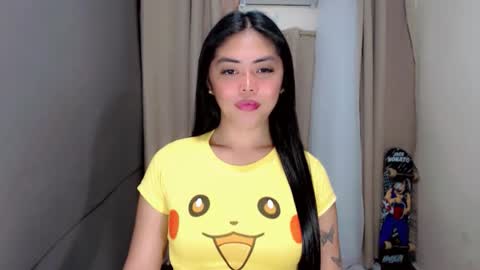 I AM BELLE online show from April 5, 3:00 pm