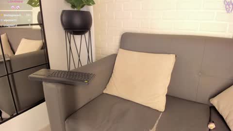 Kari online show from December 19, 7:07 am