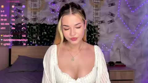 Karina online show from May 8, 11:24 am
