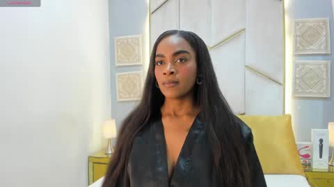 karinaacox online show from May 10, 1:13 pm