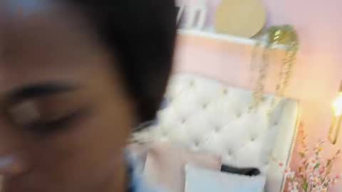 karinaacox online show from May 17, 12:59 pm