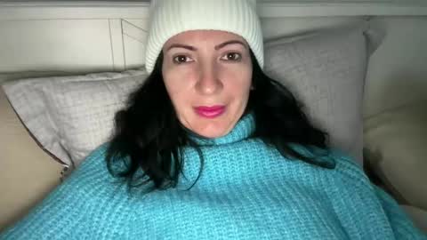 Snapshot of karinablair chatting on February 27, 5:02 am Karina online show from February 27, 5:02 am