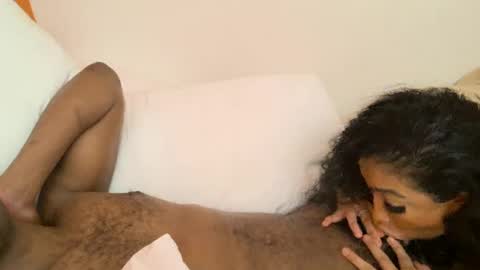 karinabonita online show from October 2, 7:02 am