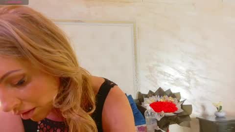 KARISSIA online show from April 3, 3:26 am