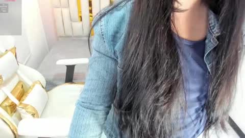Karla  online show from December 5, 10:55 am