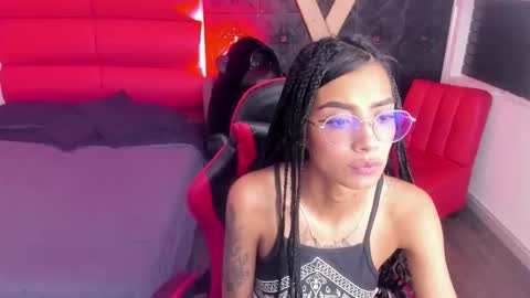 karlaslutskinny__ online show from May 19, 9:22 pm